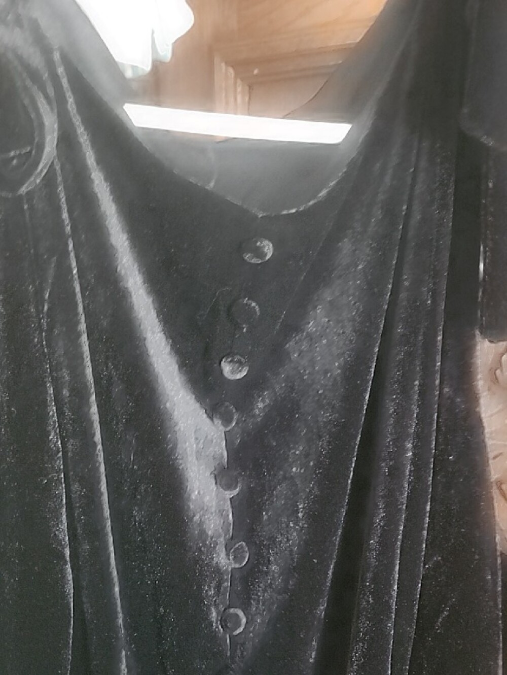 Cider Black Sleeveless Velvet Dress - Picture 4 of 8